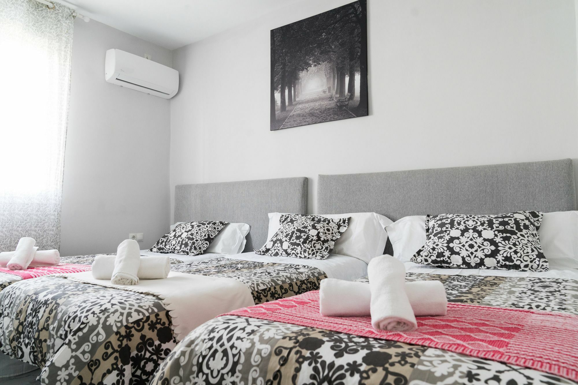 Spectacularly Updated Appartement